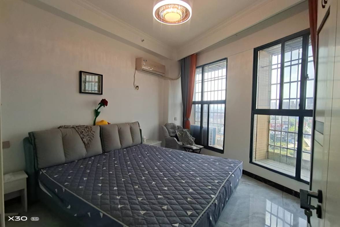 新九龙环球商业广场  2室1厅1卫    1500.0元/月室内图