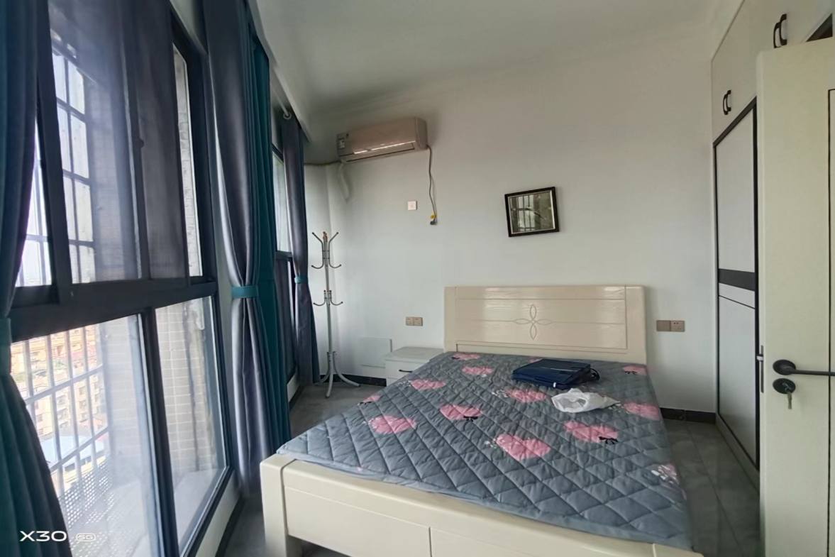 新九龙环球商业广场  2室1厅1卫    1500.0元/月室内图