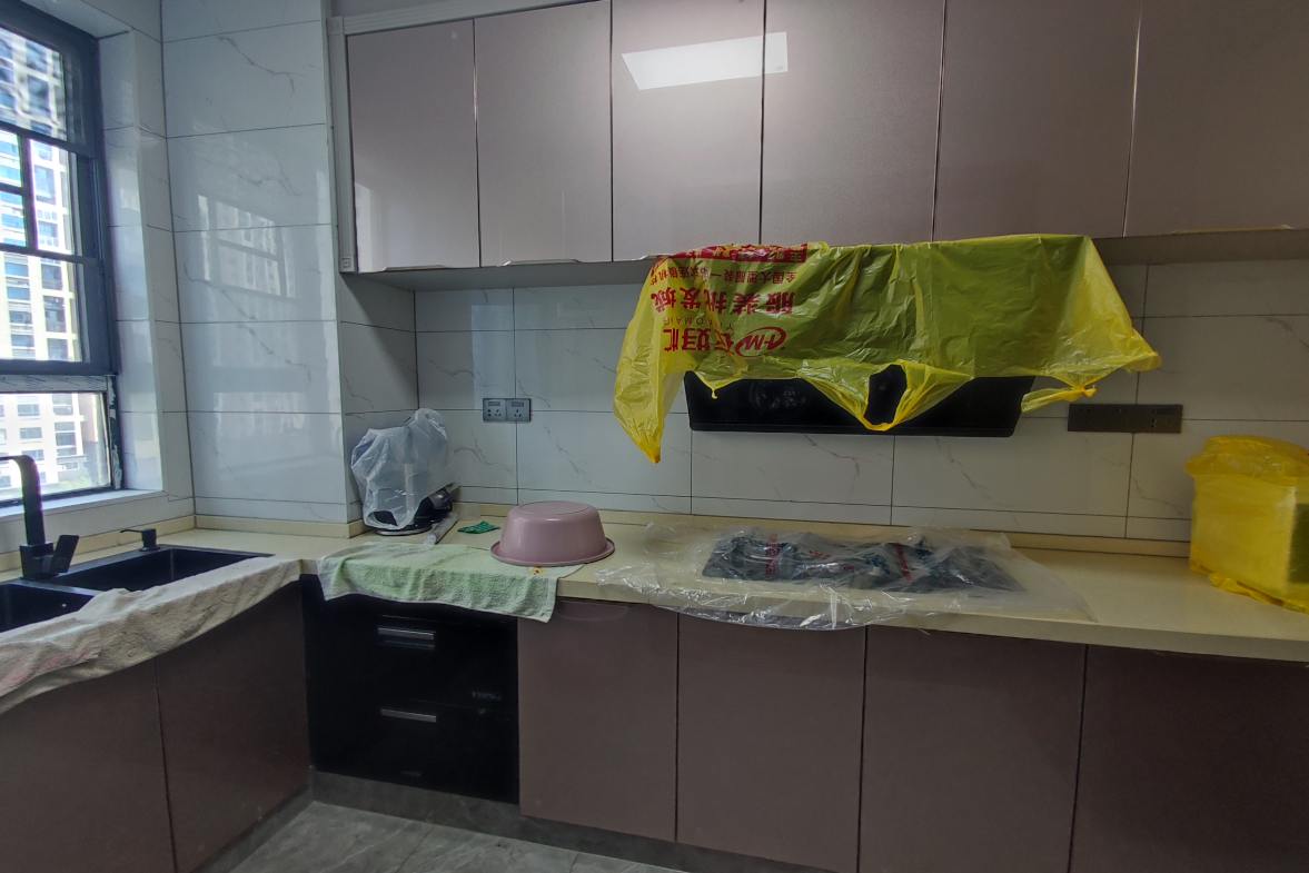 百弘学府城 3室2厅2卫 2200.0元/月 百弘学府城 3室2厅2卫 2200.0元/月室内图