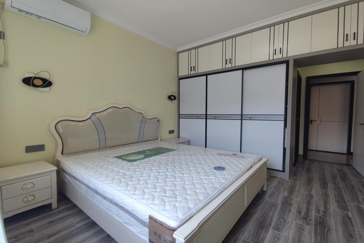 百弘学府城 3室2厅2卫 2200.0元/月 百弘学府城 3室2厅2卫 2200.0元/月室内图