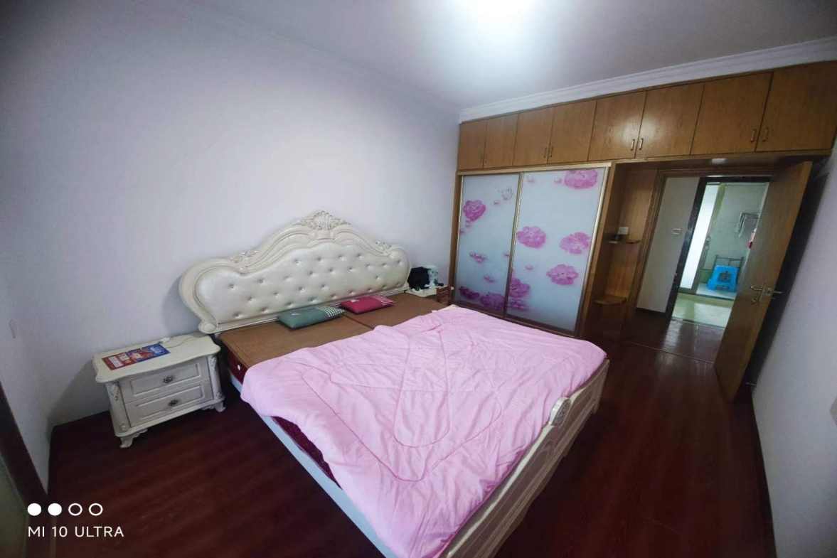 雅士林湘苑一期  3室2厅1卫   2600.00元/月室内图