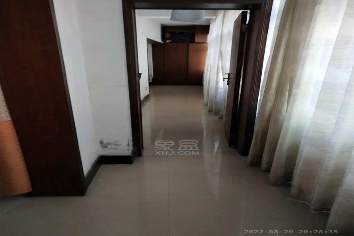 汽车城  3室2厅1卫    1800.0元/月 汽车城  3室2厅1卫    1800.0元/月户型图