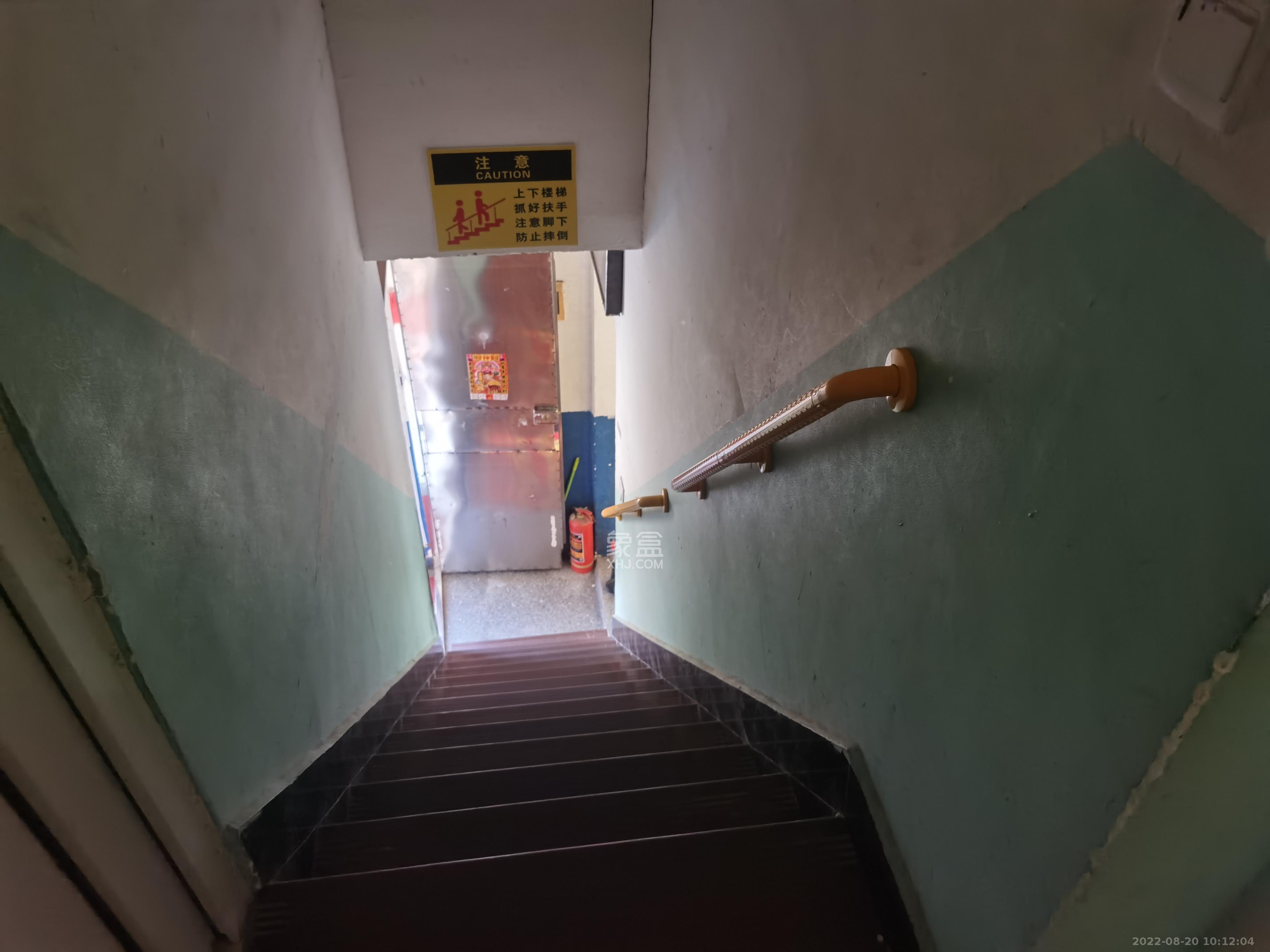 大众传媒教师公寓   30.0㎡      1500.0元/月室内图