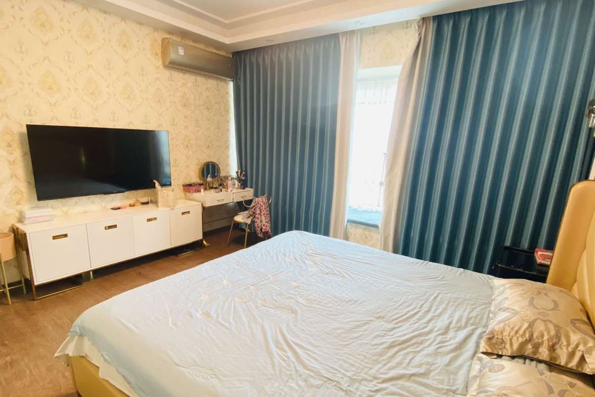 碧桂园  4室2厅2卫   125.80万室内图