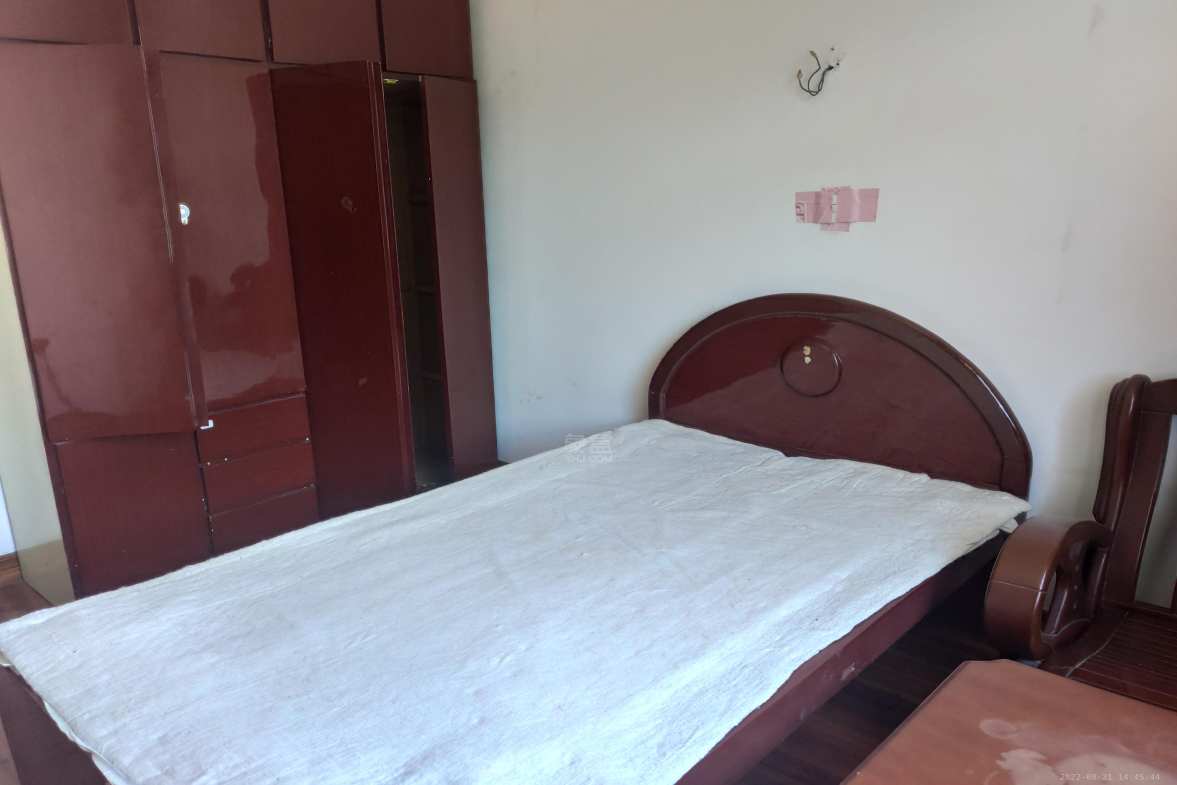 廖家冲 2室1厅1卫 650.0元/月 廖家冲 2室1厅1卫 650.0元/月室内图