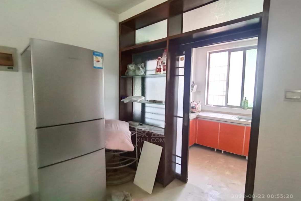 金泰园小区  3室2厅2卫    2000.0元/月室内图