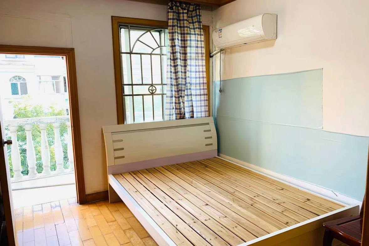 芷兰居 3室2厅1卫 1600.0元/月 芷兰居 3室2厅1卫 1600.0元/月室内图