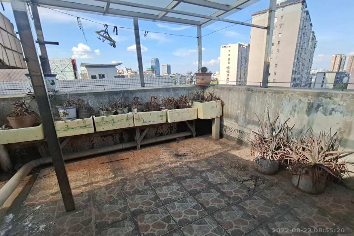 金泰园小区  3室2厅2卫    2000.0元/月室内图