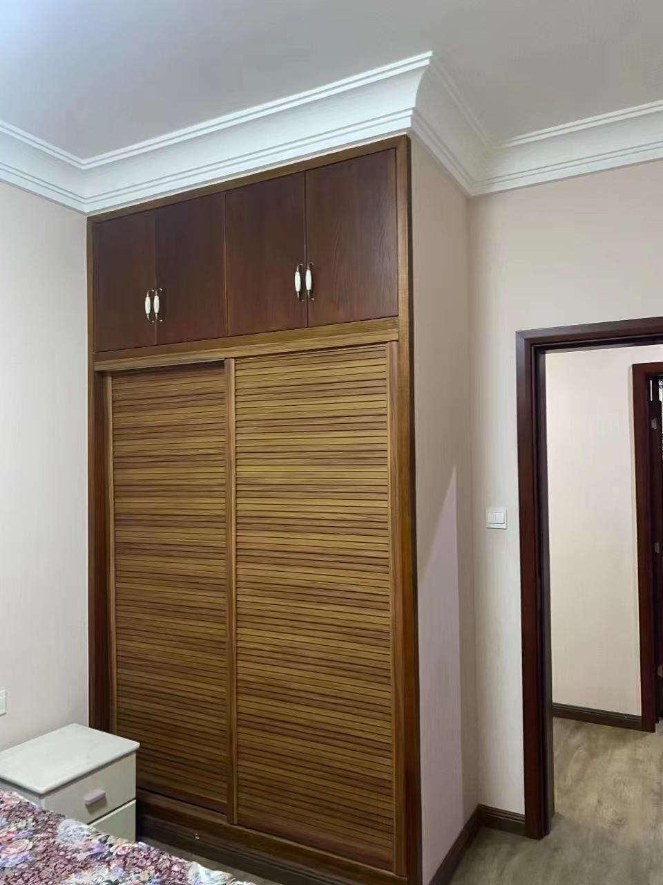 南风苑 4室2厅2卫 2800.0元/月 南风苑 4室2厅2卫 2800.0元/月室内图