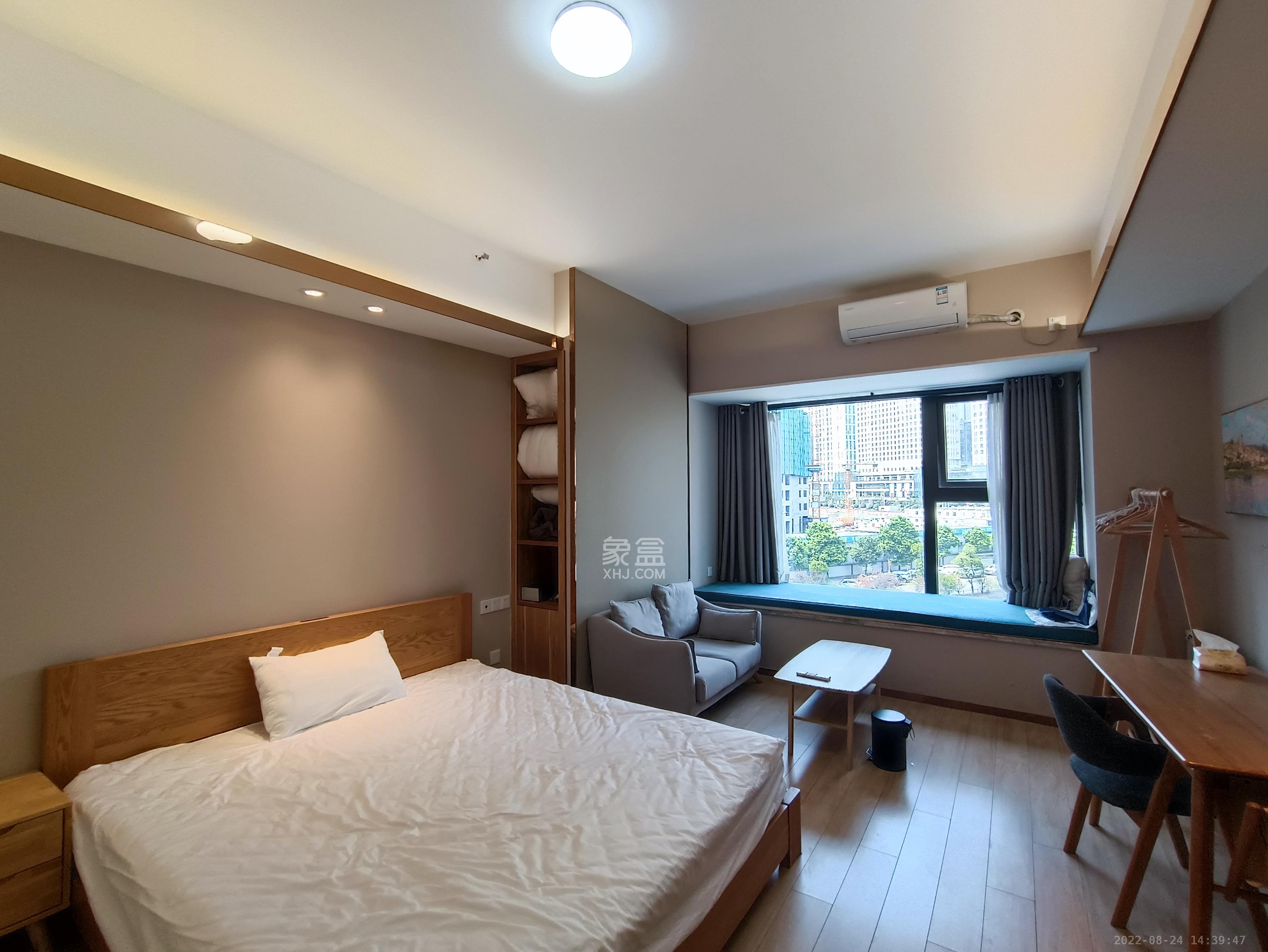 远洋外滩壹号 1室1厅1卫 2300.0元/月