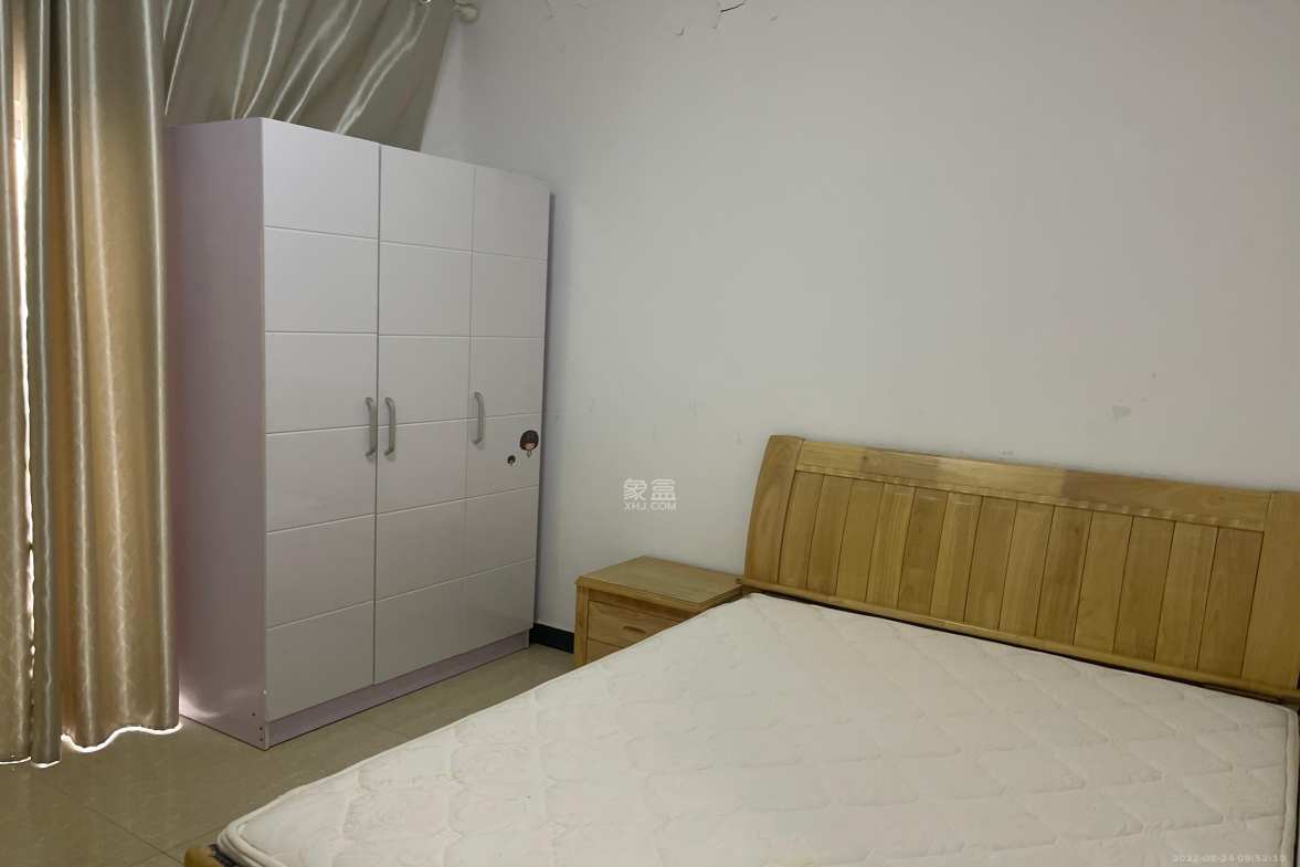 雅雀湖小区  3室2厅1卫    2500.0元/月小区图