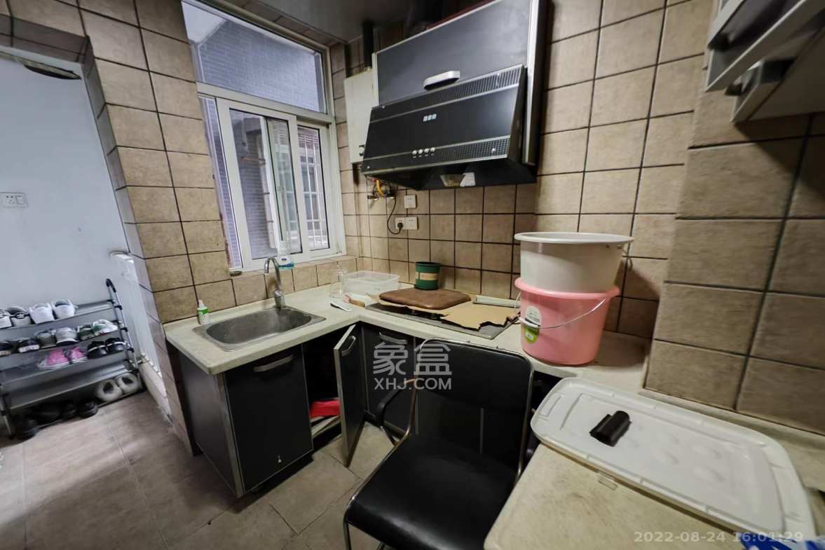 天心华庭  3室1厅1卫    3900.0元/月室内图