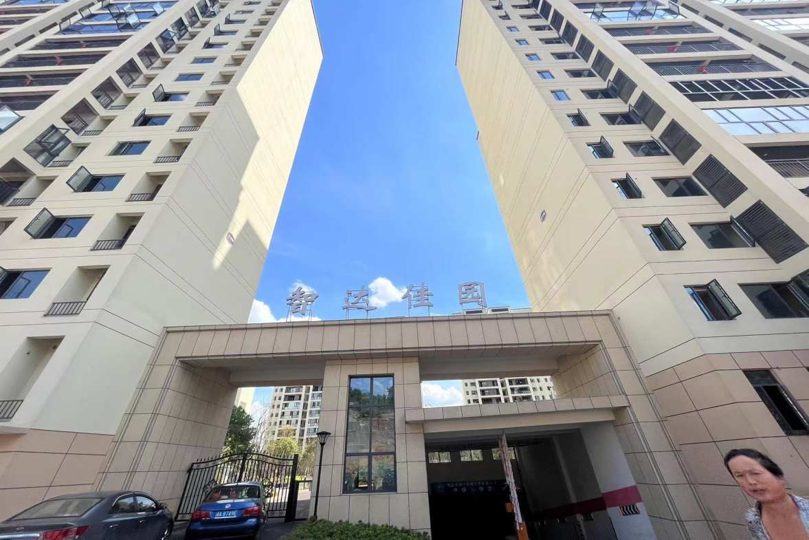 智达佳园  3室2厅2卫   2500.00元/月 智达佳园  3室2厅2卫   2500.00元/月小区图