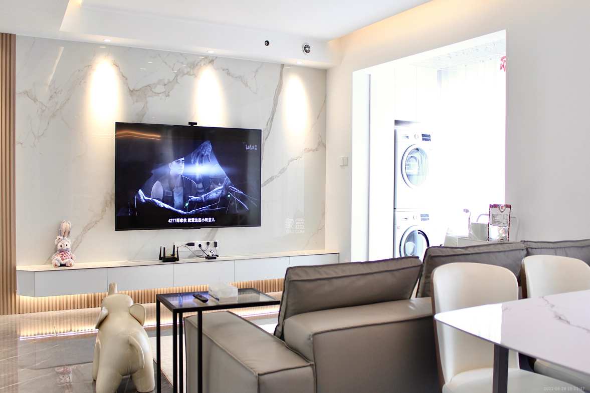 保利天禧D区  2室2厅1卫    4000.0元/月室内图