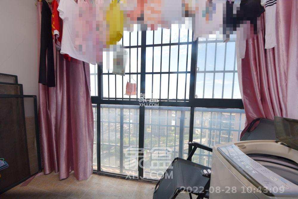 尊邸华庭  3室2厅1卫    2500.0元/月室内图