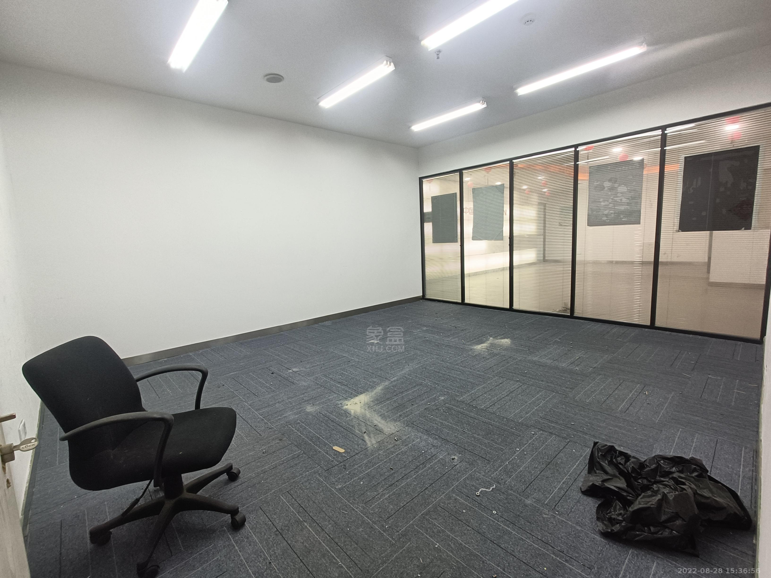 神农文化休闲街（华人街）   1292.81㎡      39000.0元/月室内图