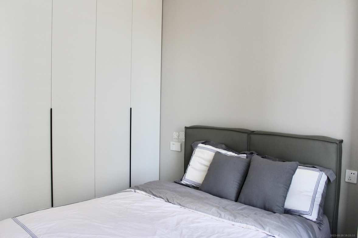 保利天禧D区  2室2厅1卫    4000.0元/月室内图