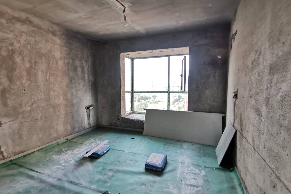 菊苑豪宅 3室2厅2卫 92.8万 菊苑豪宅 3室2厅2卫 92.8万客厅