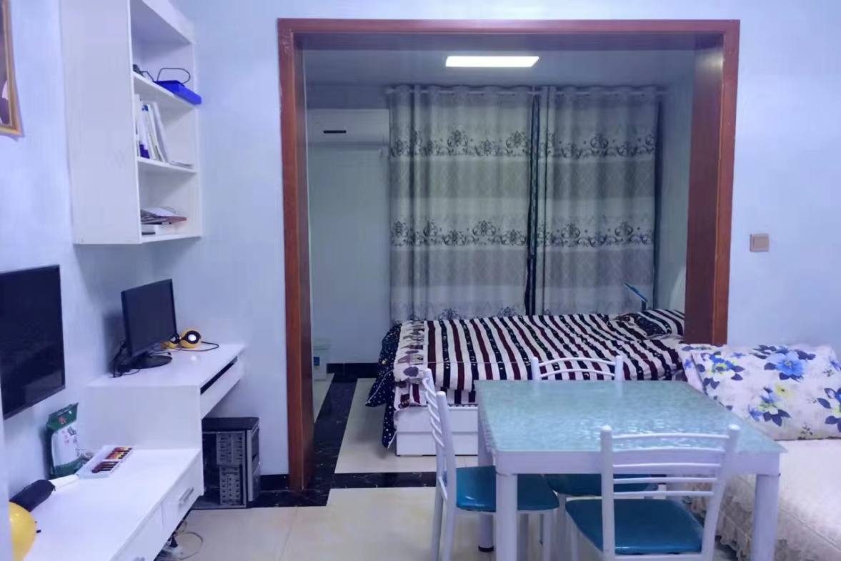 五洲富隆中心 1室1厅1卫 1100.0元/月 五洲富隆中心 1室1厅1卫 1100.0元/月室内图