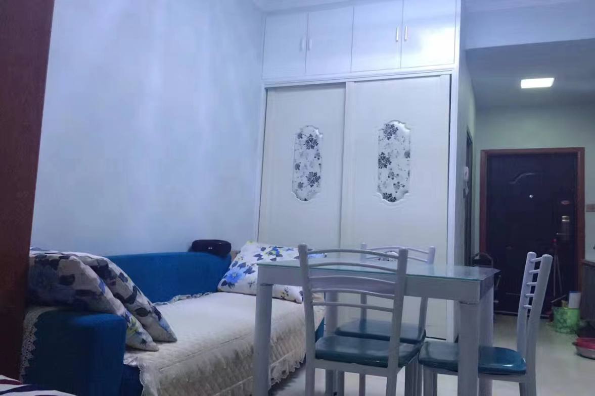 五洲富隆中心 1室1厅1卫 1100.0元/月 五洲富隆中心 1室1厅1卫 1100.0元/月室内图