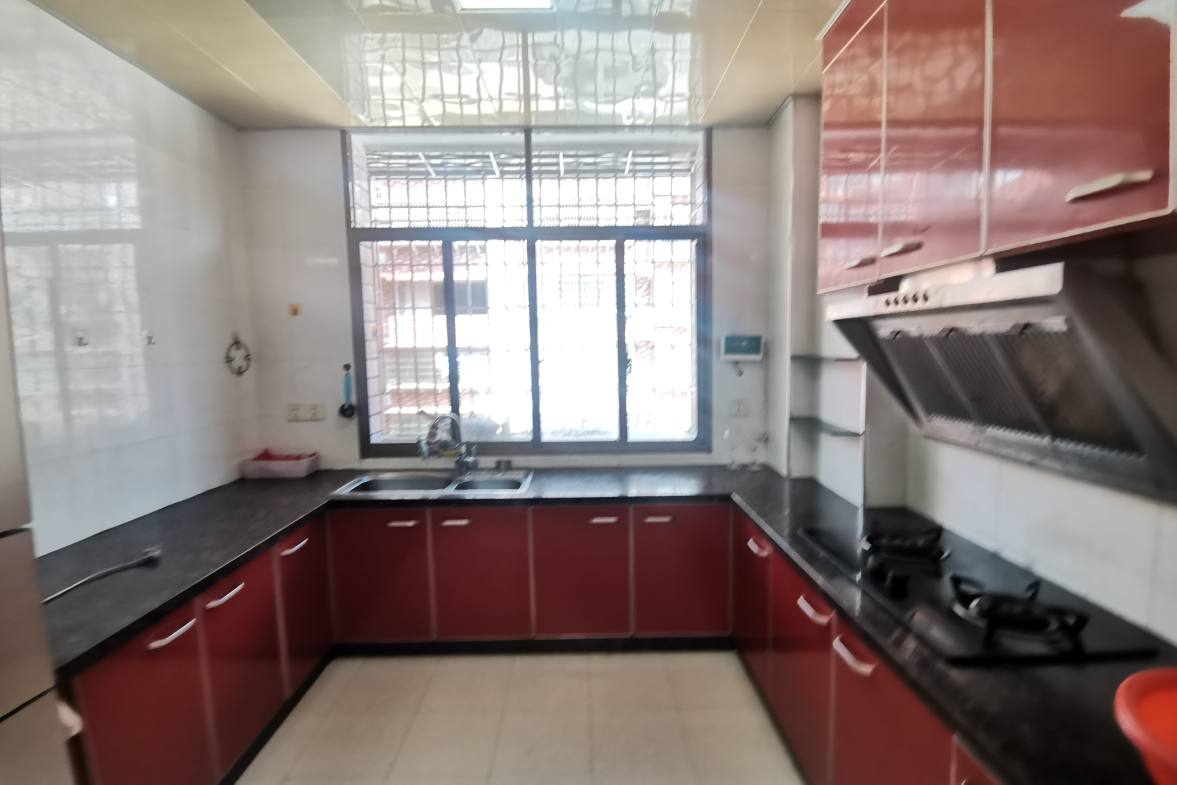 君怡家园  4室2厅2卫    90.0万客厅