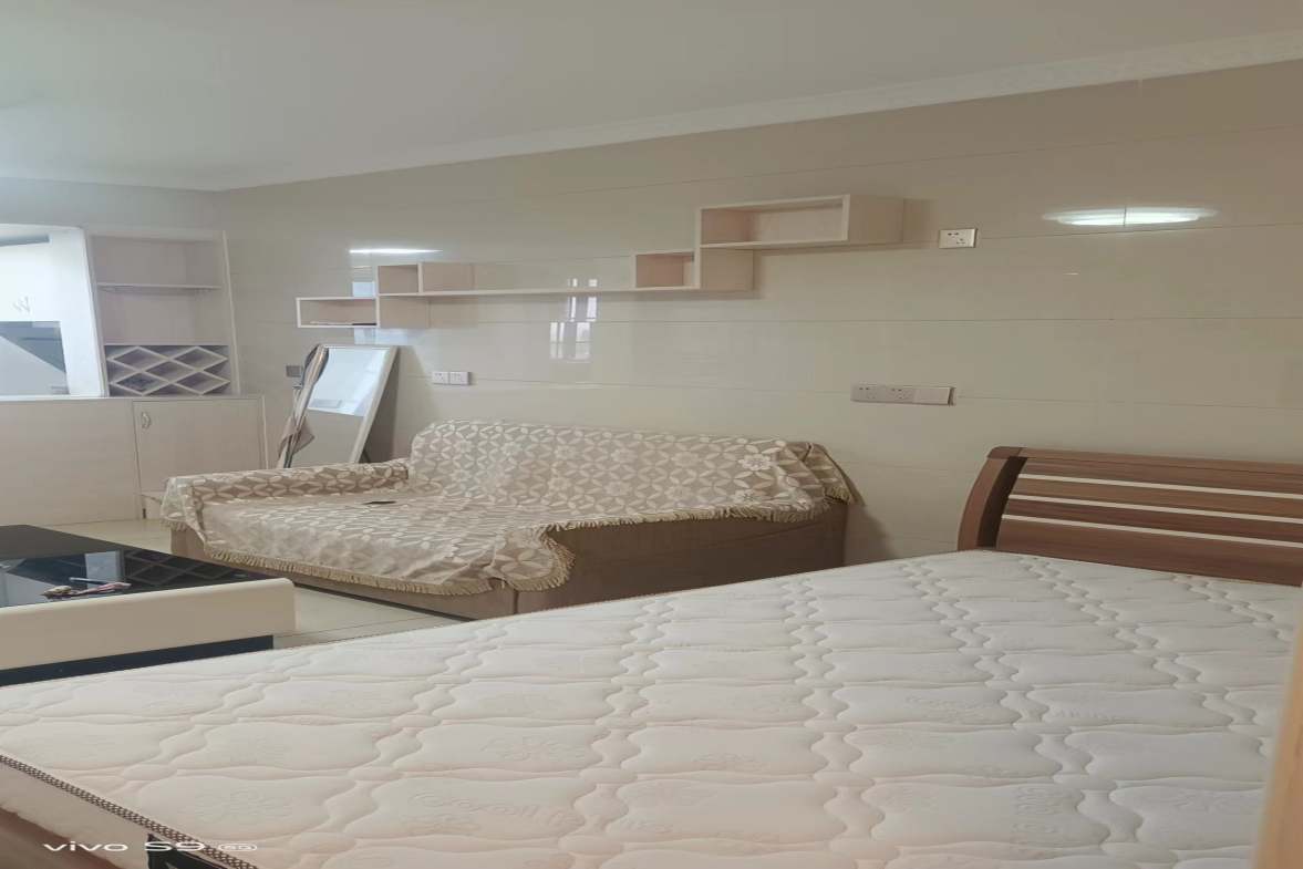 盛世时代广场  1室1厅1卫    1200.0元/月室内图