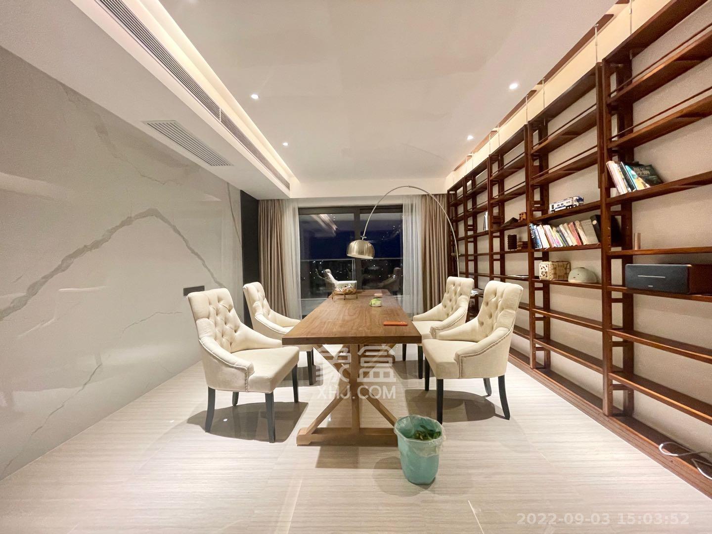 珠江颐德公馆 4室2厅2卫 10000.0元/月