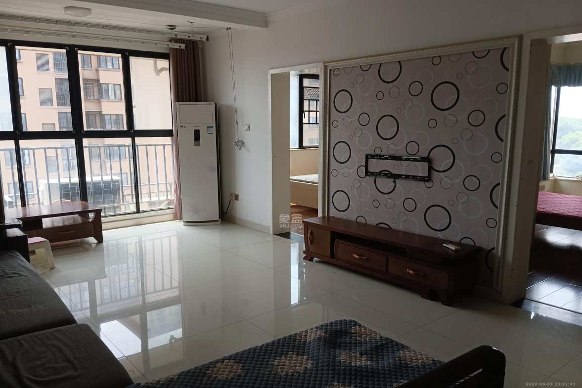 中信凯旋城（中信新城四期）  3室2厅1卫    2300.0元/月室内图1