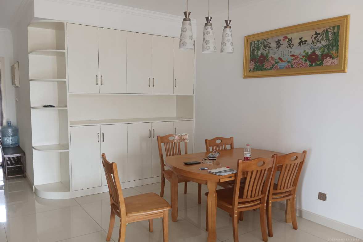 中信凯旋城（中信新城四期）  3室2厅1卫    2300.0元/月室内图