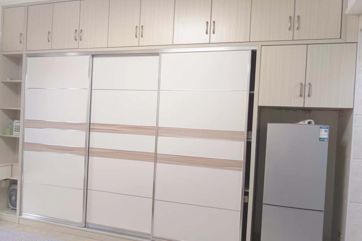 康城上品  1室1厅1卫   1000.00元/月室内图
