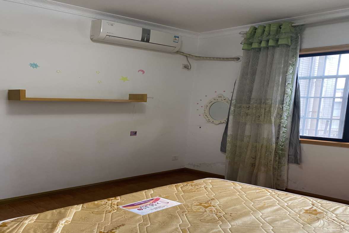 香格里拉  3室2厅2卫    2500.0元/月室内图