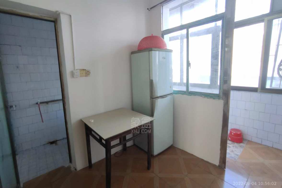 白石港散盘  3室1厅1卫    1000.0元/月室内图