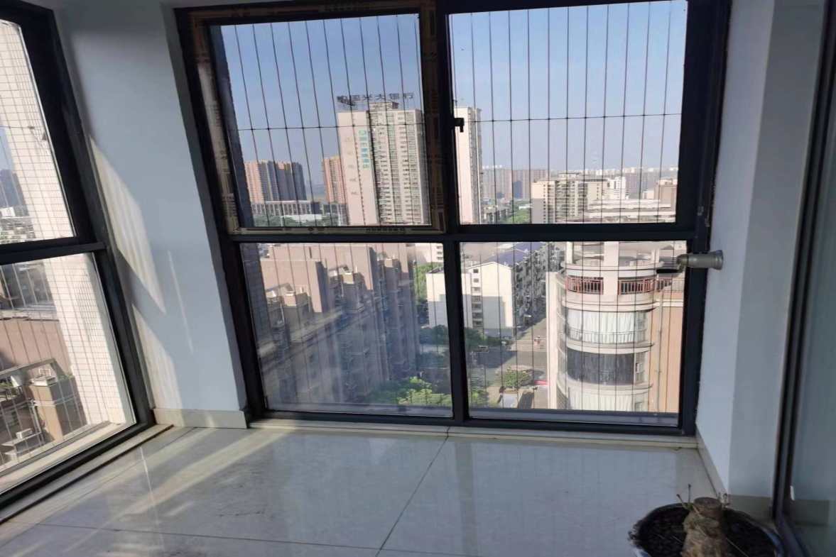 尚书房  3室2厅2卫   120.00万室内图