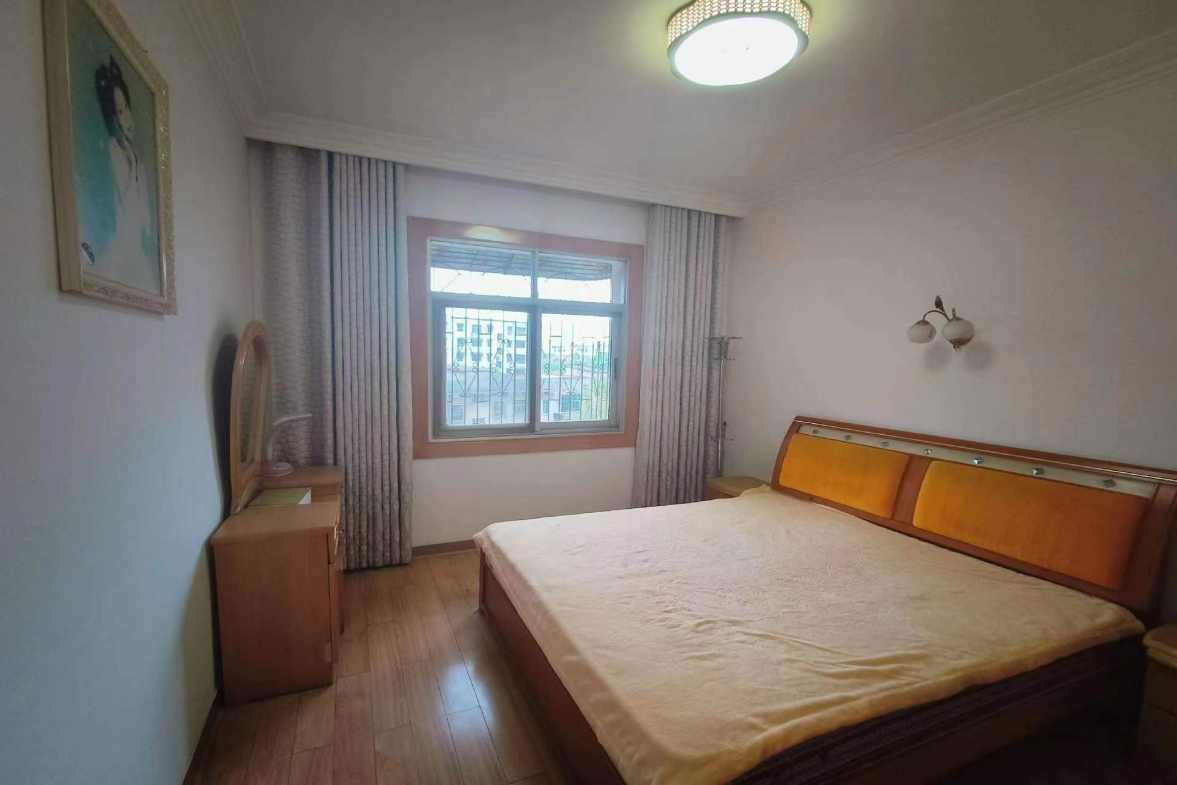全丰小区  3室2厅1卫   950.00元/月室内图