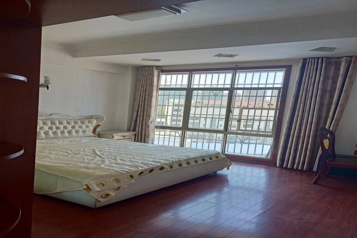 书香名邸 3室2厅2卫 1500.0元/月 书香名邸 3室2厅2卫 1500.0元/月室内图