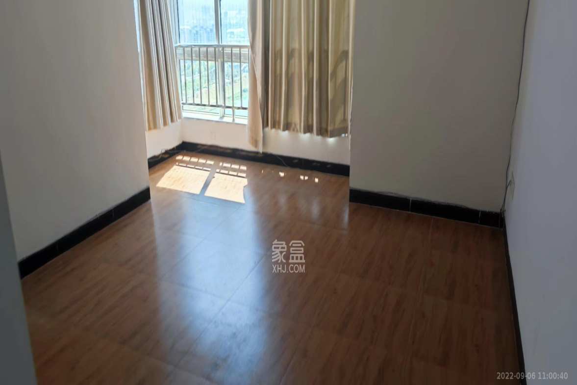 鑫科明珠  4室2厅2卫    3200.0元/月室内图