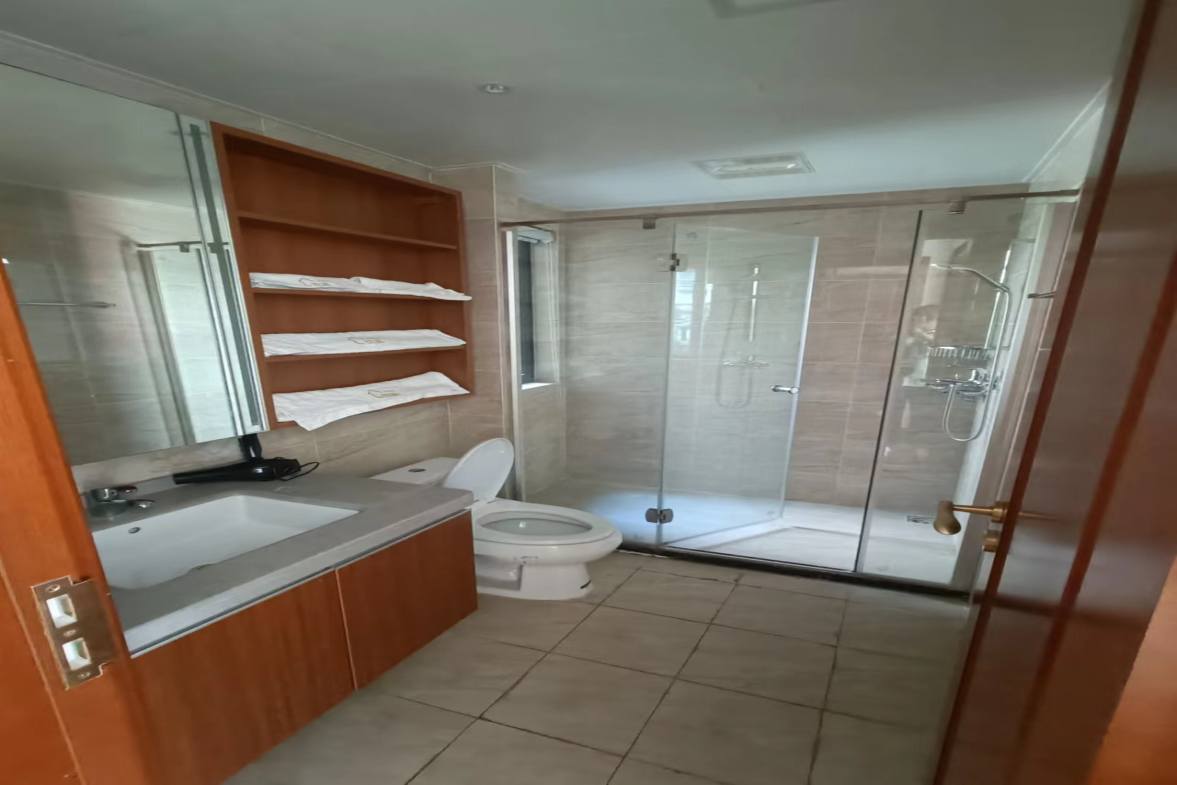 恒大绿洲  3室2厅1卫    1600.0元/月室内图