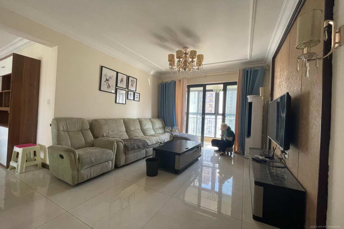 恒大江湾 3室2厅1卫 2500.0元/月 恒大江湾 3室2厅1卫 2500.0元/月室内图