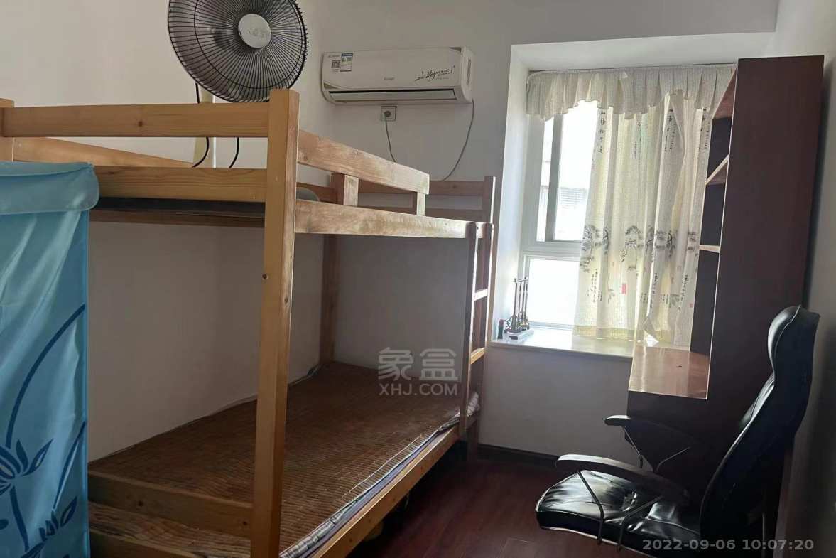 印象华都  3室2厅1卫    1600.0元/月室内图