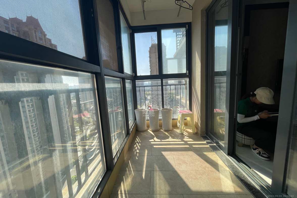 恒大江湾 3室2厅1卫 2500.0元/月 恒大江湾 3室2厅1卫 2500.0元/月室内图