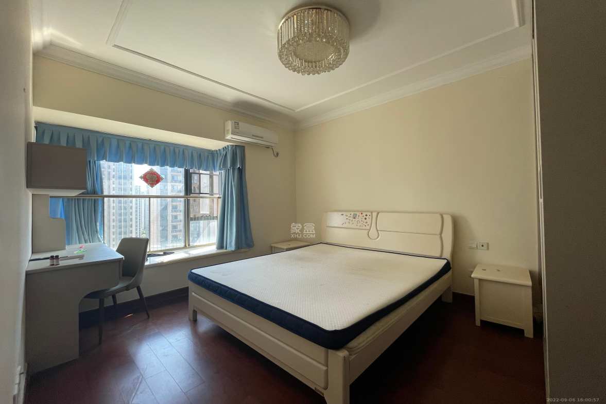 恒大江湾 3室2厅1卫 2500.0元/月 恒大江湾 3室2厅1卫 2500.0元/月室内图