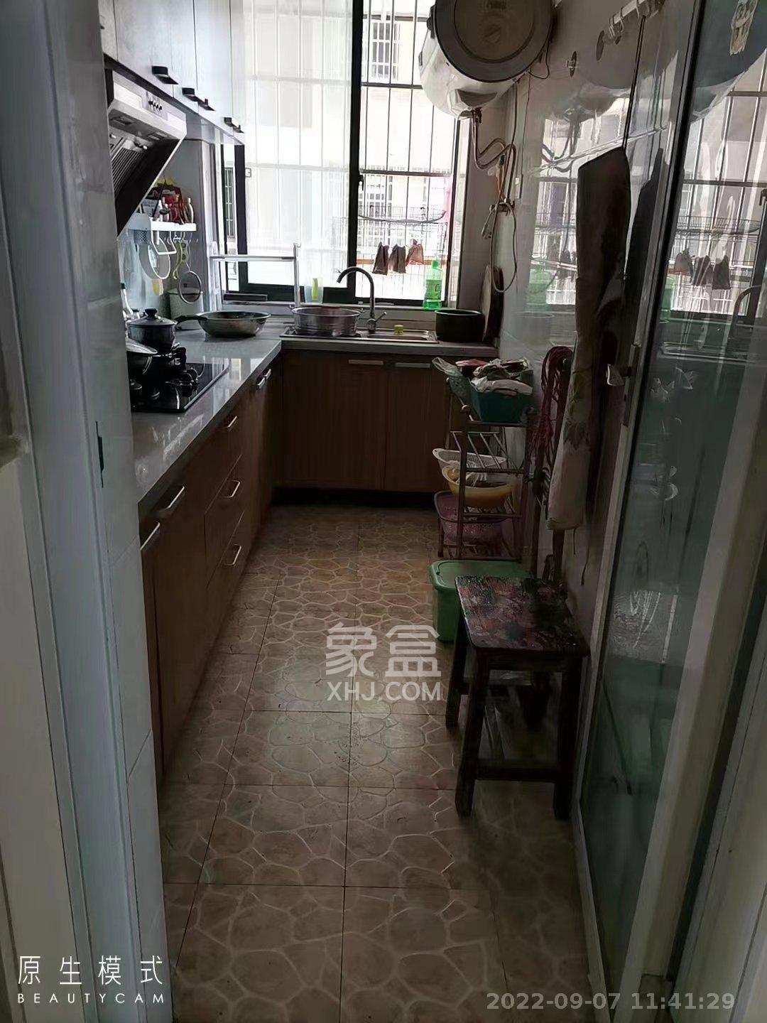 凯姆国际  2室1厅1卫    2200.0元/月室内图