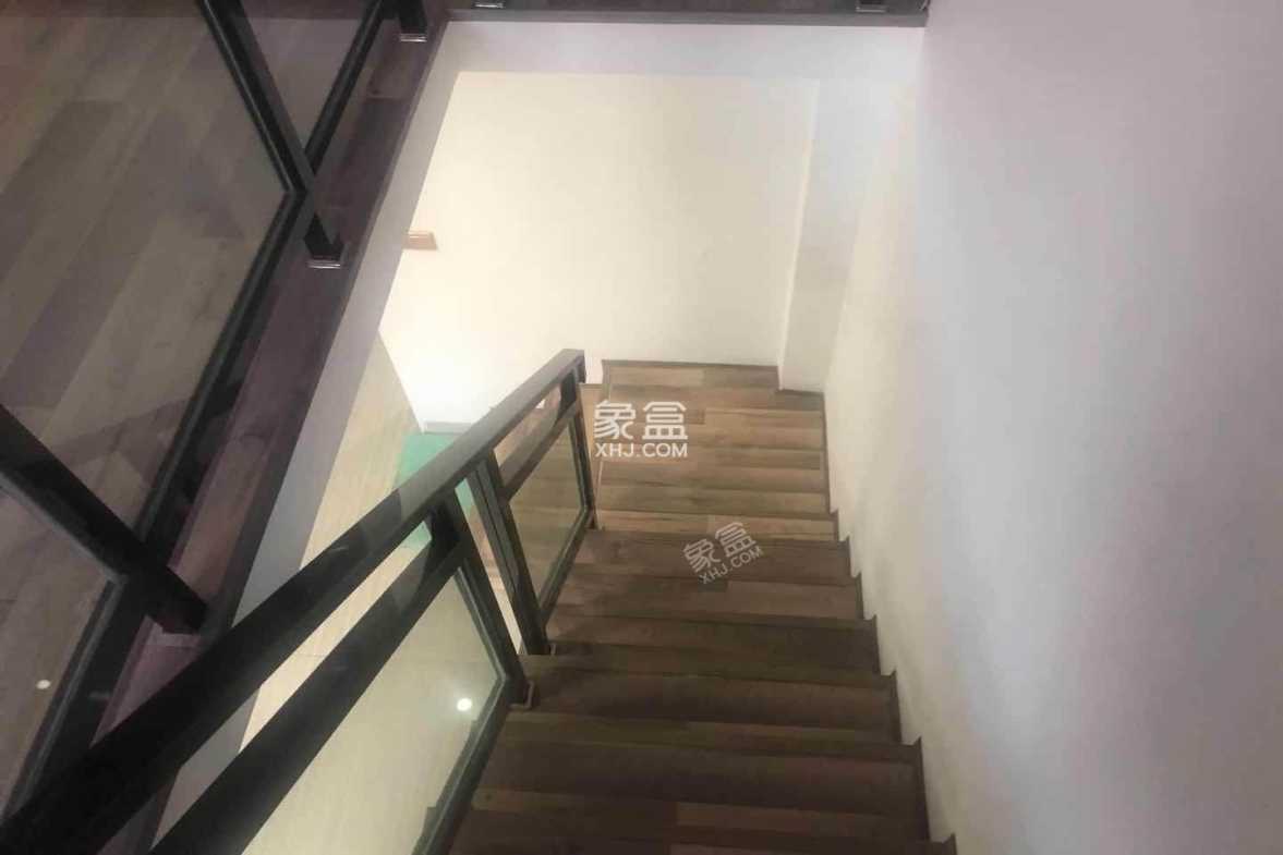 桃花缘  1室1厅1卫    1500.0元/月 桃花缘  1室1厅1卫    1500.0元/月室内图