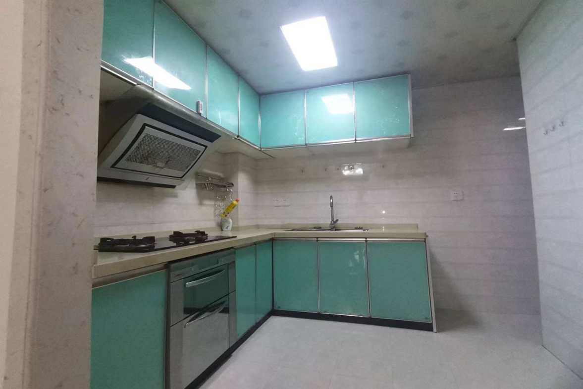 愉景湾东域  3室2厅1卫   1800.00元/月室内图