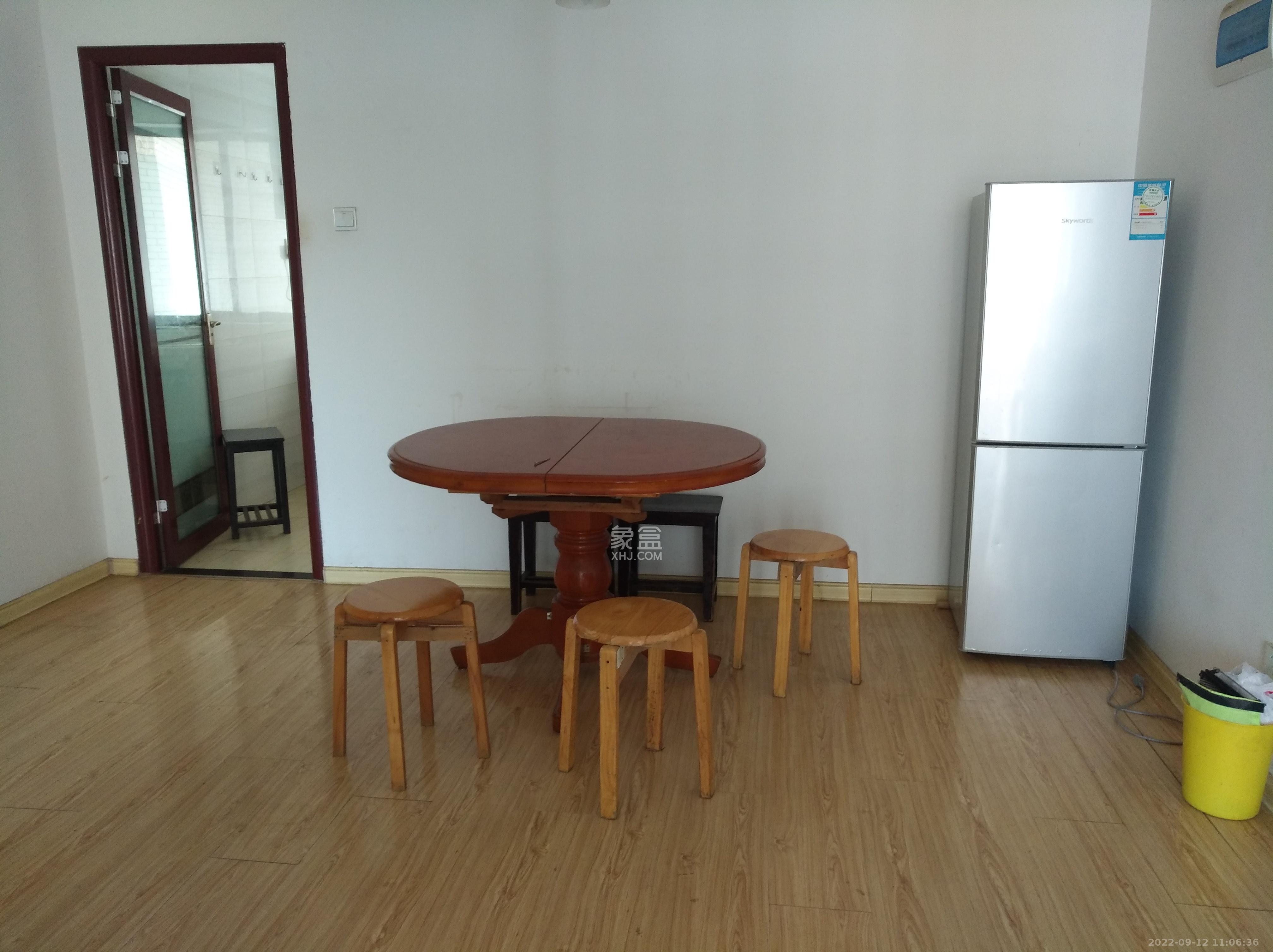 曙光领峰(曙光家园) 3室2厅1卫 2700.0元/月