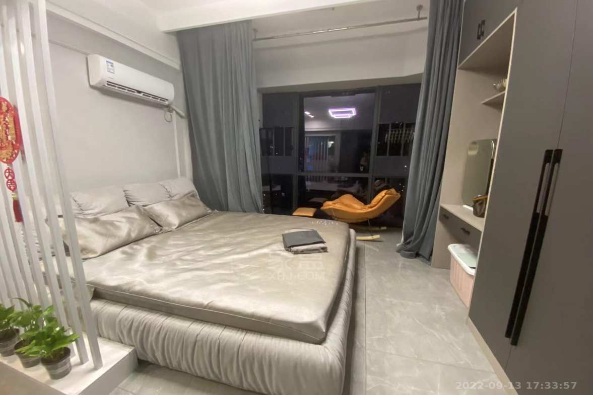 朗廷览江  1室1厅1卫    2100.0元/月室内图1