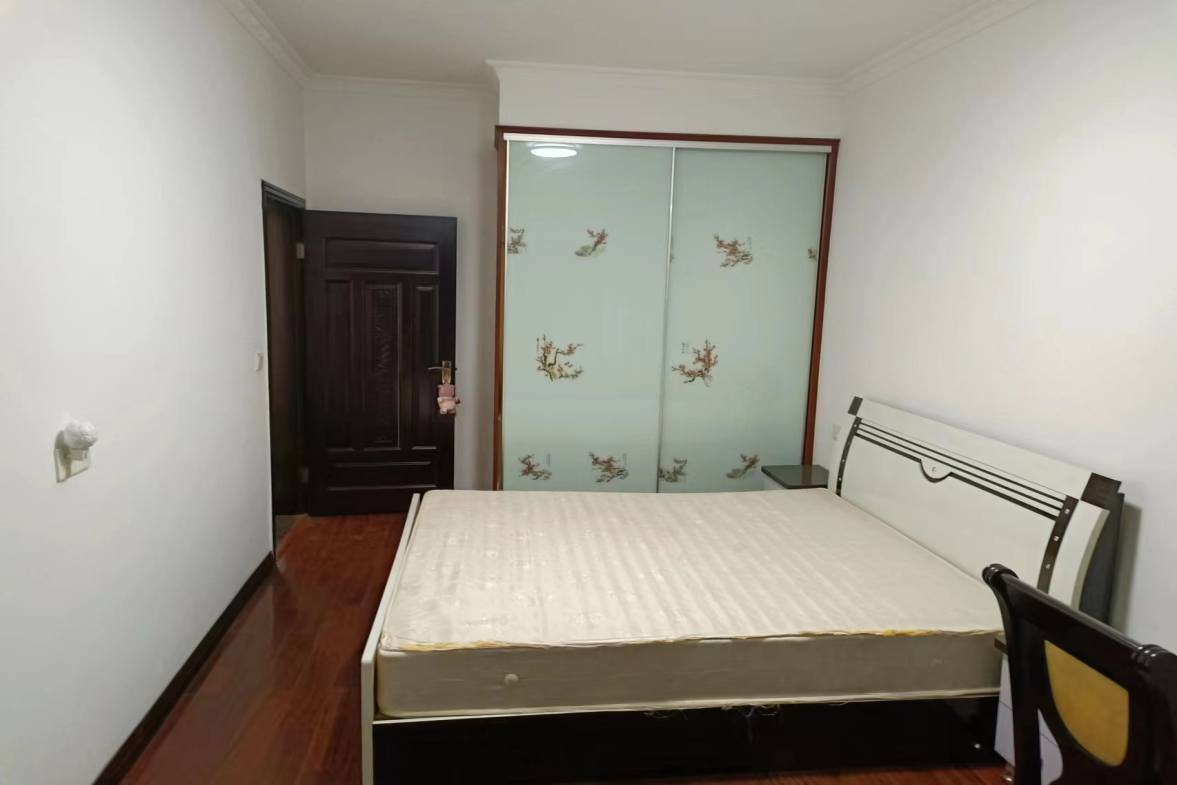 良万社区（良家小区）  2室1厅1卫    1600.0元/月室内图