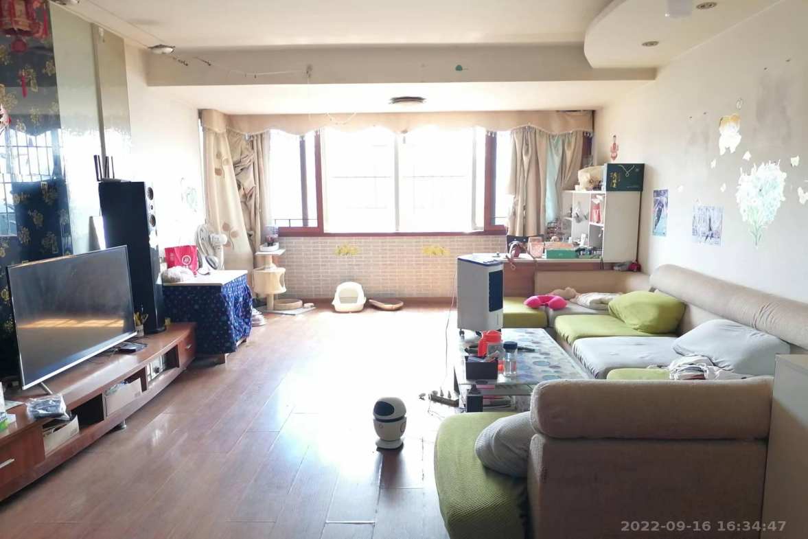 翡翠林居  3室2厅2卫   1800.00元/月室内图1
