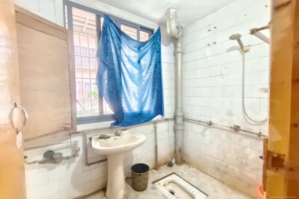 人大宿舍 3室1厅1卫 1600.0元/月 人大宿舍 3室1厅1卫 1600.0元/月室内图