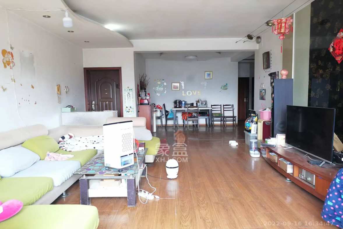 翡翠林居  3室2厅2卫   1800.00元/月室内图